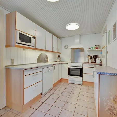 Holiday home Alrich - 500m From The Sea In Funen By Interhome