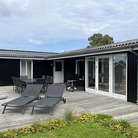 Holiday home Alrich - 500m From The Sea In Funen By Interhome