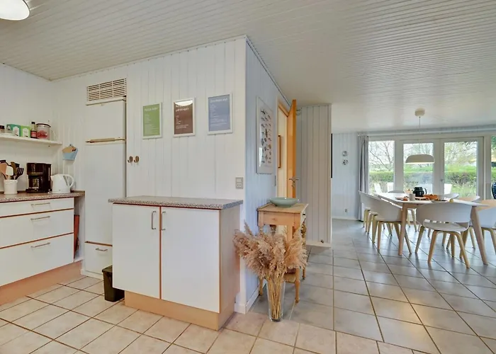 Alrich - 500m From The Sea By Interhome